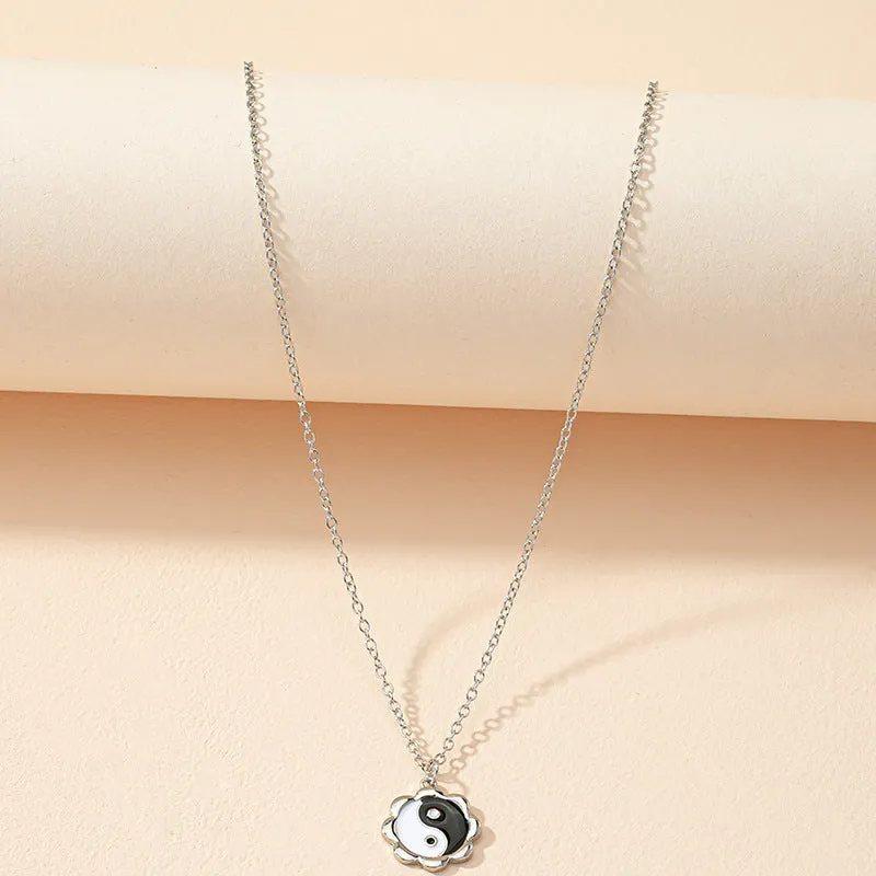Sweet and Chic Monochrome Checkerboard Cross-border Necklace with Eight Diagrams Pendant
