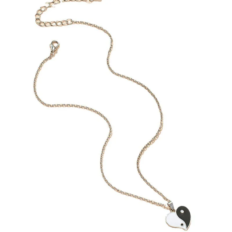 Sweet and Chic Monochrome Checkerboard Cross-border Necklace with Eight Diagrams Pendant